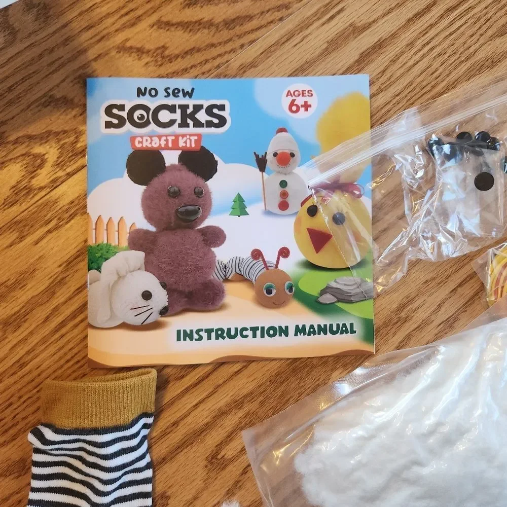 13 Socks No Sew Craft kit Create five Toys-Snowman Chick Caterpillar Bear Bunny